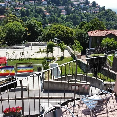 Da Laura Bed & Breakfast Brunate